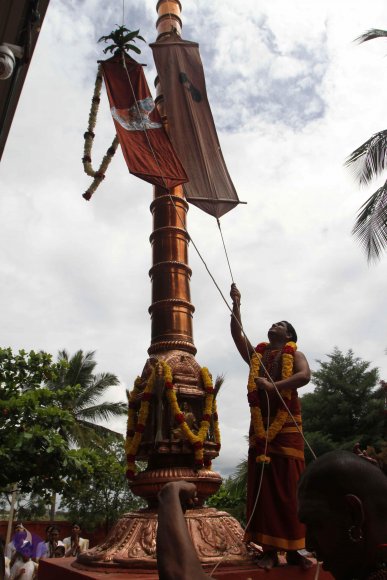 01-DHWAJAROHANAM_Photo_1053_IMG_3436_CMP_WM(1)