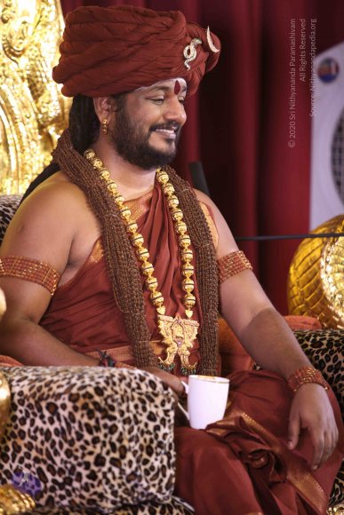 01-Nitya-Satsang_Photo_1006_IMG_6256_CMP_WM