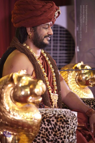 01-Nitya-Satsang_Photo_1008_IMG_6262_CMP_WM