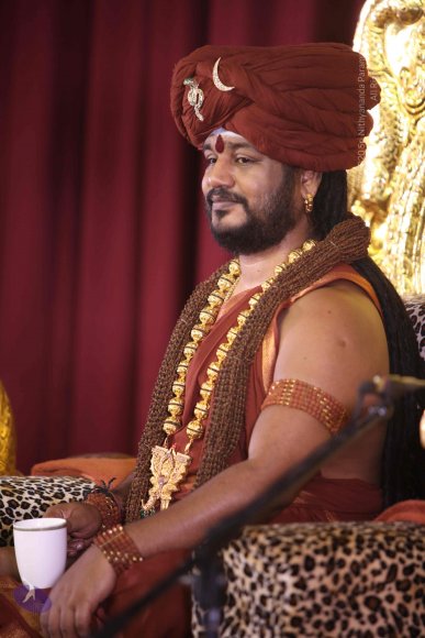 01-Nitya-Satsang_Photo_1011_IMG_6287_CMP_WM