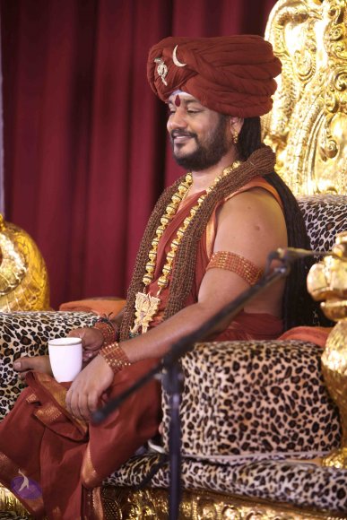 01-Nitya-Satsang_Photo_1016_IMG_6292_CMP_WM