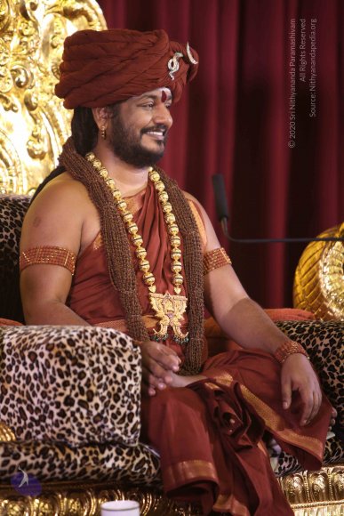 01-Nitya-Satsang_Photo_1020_IMG_6319_CMP_WM