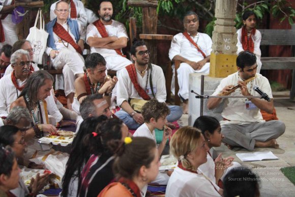 2-TEAMILY-DINNER_Photo_1133_IMG_4378_CMP_WM