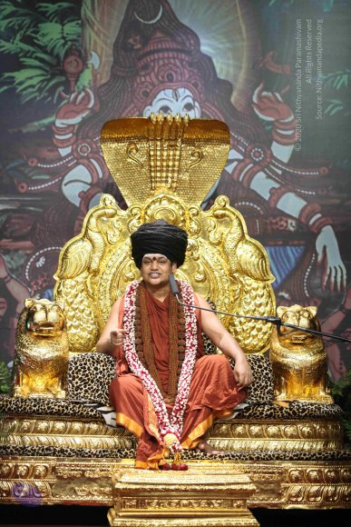 EVENING-SATSANG_Photo_1042_IMG_7257_CMP_WM