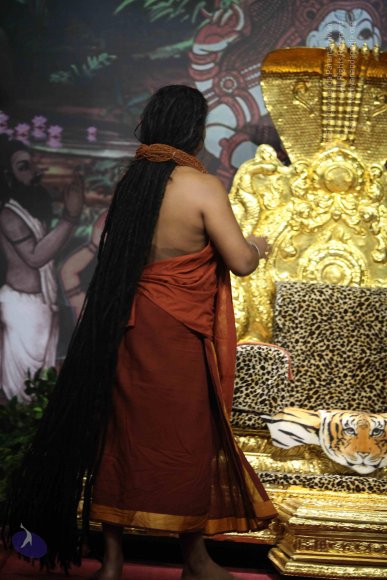 1-EVENING-SATSANG_Photo_1019_IMG_7429_CMP_WM