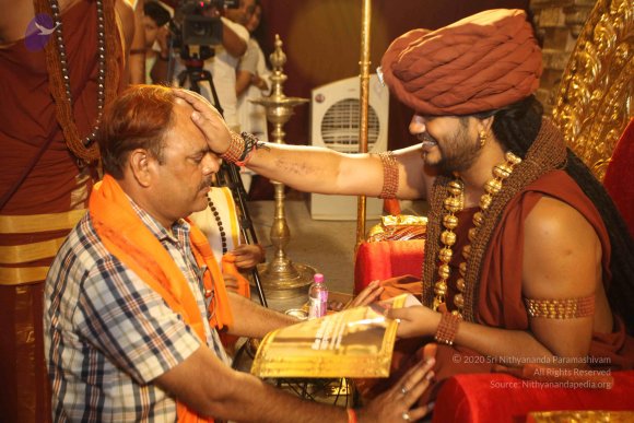 02-SARVA-DARSHAN_Photo_1008_IMG_9208_CMP_WM