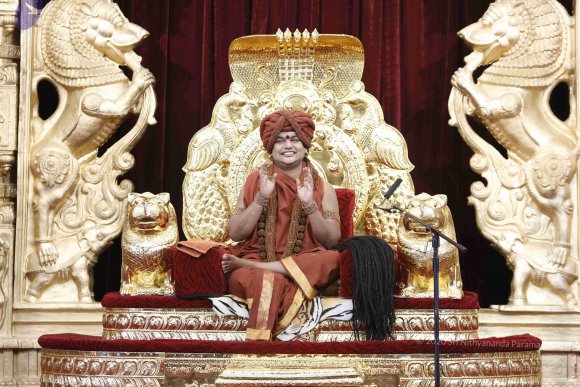 2-Evening-Satsang_Photo_1004__F0A5560_CMP_WM