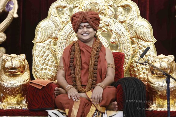 2-Evening-Satsang_Photo_1006__F0A5568_CMP_WM