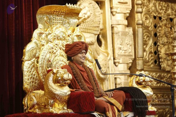 2-Evening-Satsang_Photo_1011__F0A5578_CMP_WM