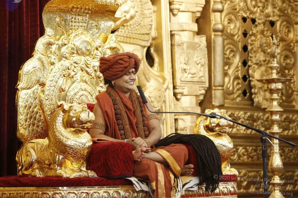 2-Evening-Satsang_Photo_1014__F0A5595_CMP_WM