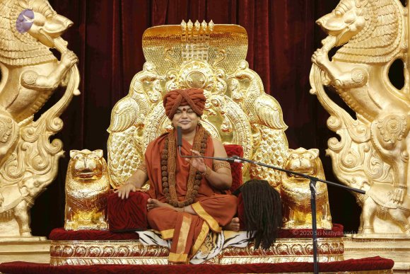 2-Evening-Satsang_Photo_1031__F0A5638_CMP_WM