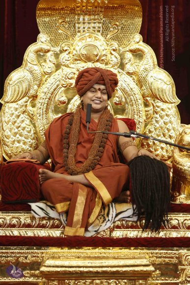 2-Evening-Satsang_Photo_1041__F0A5654_CMP_WM