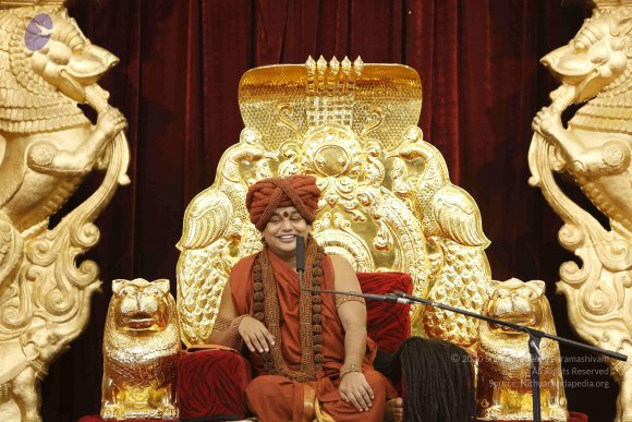 2-Evening-Satsang_Photo_1047__F0A5670_CMP_WM