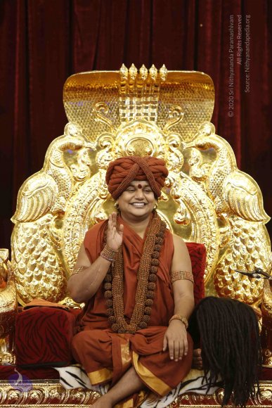 2-Evening-Satsang_Photo_1054__F0A5696_CMP_WM