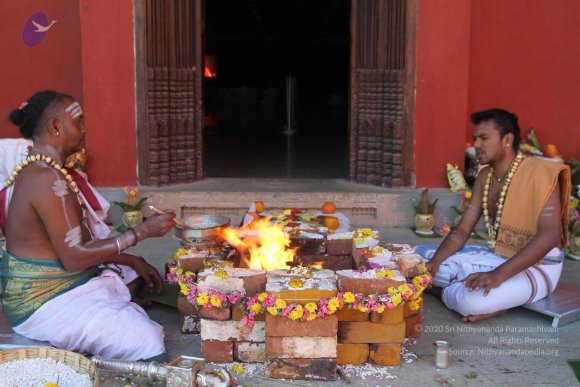 2-Initiation_Photo_1000_IMG_9346_CMP_WM