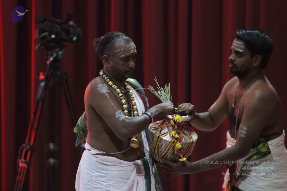 2-Initiation_Photo_1071_IMG_9651_CMP_WM