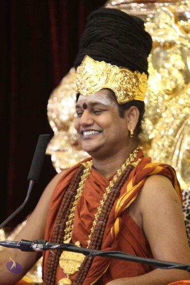 3-Evening-Satsang_Photo_1042_IM82F4~1