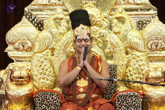 3-Evening-Satsang_Photo_1079_IMG_96~1