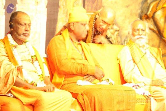 1-Nithya-Satsang_Photo_1016_IMG_2555_CMP_WM