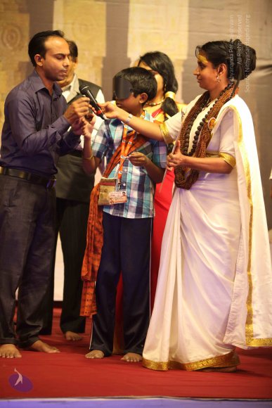 1-Nithya-Satsang_Photo_1022_IMG_2588_CMP_WM