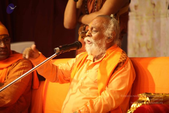 1-Nithya-Satsang_Photo_1037_IMG_2756_CMP_WM