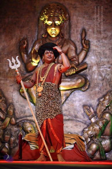 1-SHUDDADVAITAM-DARSHAN-DAY-1_Photo_1164_IMG_8490_CMP_WM