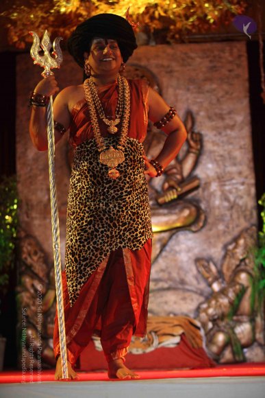 1-SHUDDADVAITAM-DARSHAN-DAY-1_Photo_1195_IMG_8526_CMP_WM