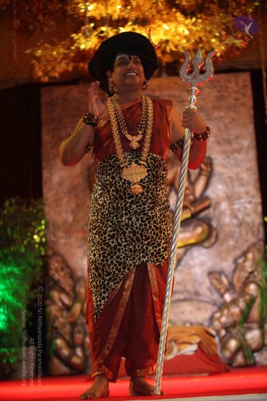 1-SHUDDADVAITAM-DARSHAN-DAY-1_Photo_1204_IMG_8535_CMP_WM