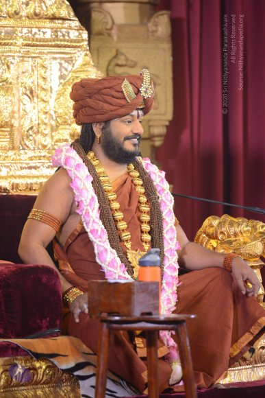 01-NITHYA-SATSANG_Photo_1022_DSC_6280_CMP_WM