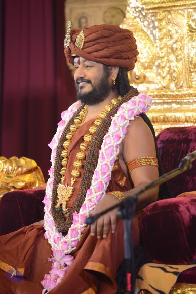 01-NITHYA-SATSANG_Photo_1025_DSC_6312_CMP_WM