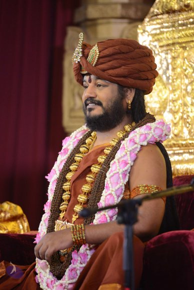 01-NITHYA-SATSANG_Photo_1038_DSC_6335_CMP_WM