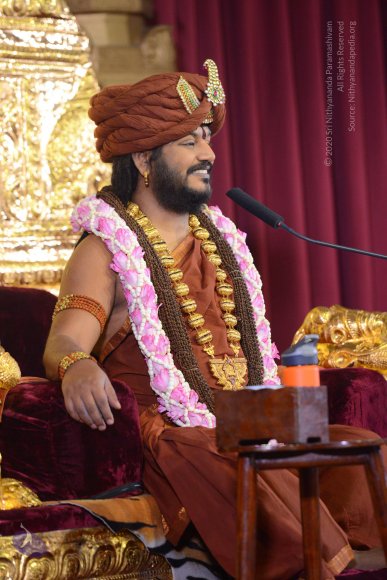 01-NITHYA-SATSANG_Photo_1045_DSC_6347_CMP_WM