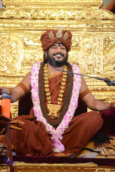 01-NITHYA-SATSANG_Photo_1056_DSC_6370_CMP_WM