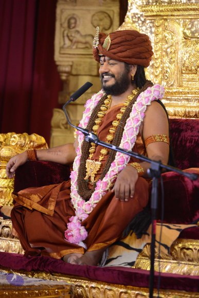 01-NITHYA-SATSANG_Photo_1067_DSC_6384_CMP_WM