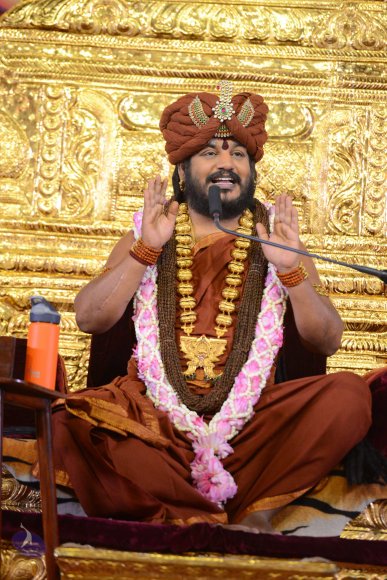 01-NITHYA-SATSANG_Photo_1070_DSC_6389_CMP_WM