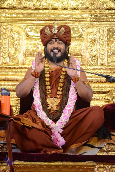 01-NITHYA-SATSANG_Photo_1077_DSC_6396_CMP_WM