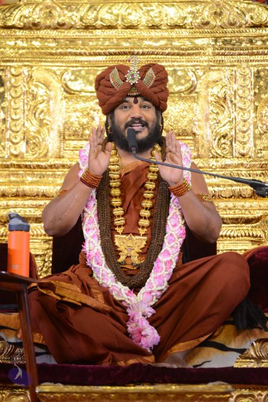 01-NITHYA-SATSANG_Photo_1079_DSC_6398_CMP_WM