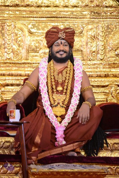 01-Nithya-Satsang_Photo_1001_DSC_9389_CMP_WM