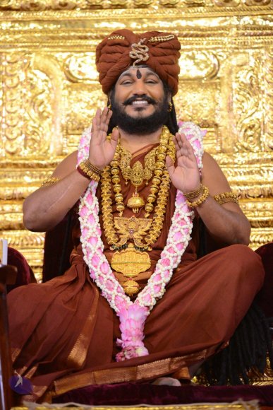 01-Nithya-Satsang_Photo_1011_DSC_9445_CMP_WM