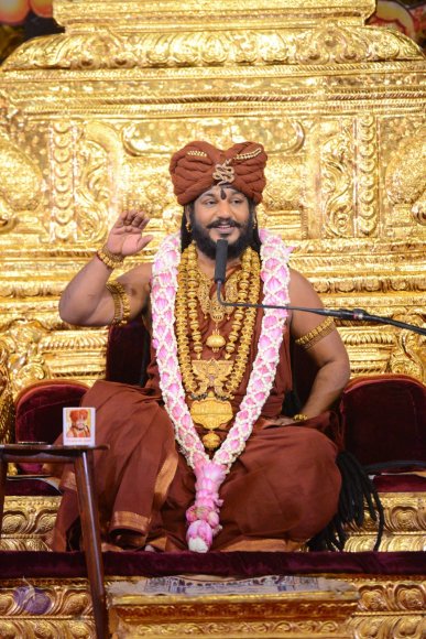 01-Nithya-Satsang_Photo_1036_DSC_9523_CMP_WM