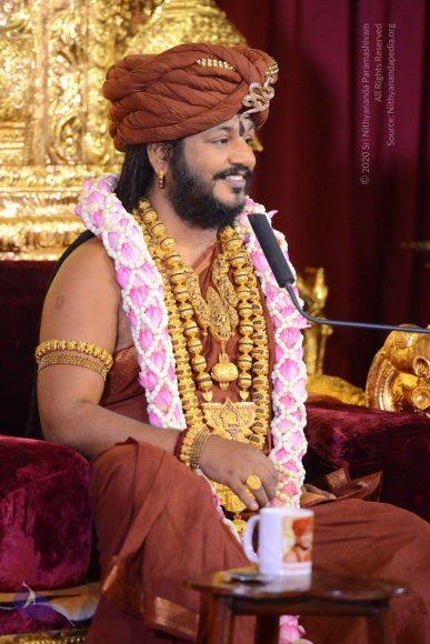 01-Nithya-Satsang_Photo_1039_DSC_9528_CMP_WM