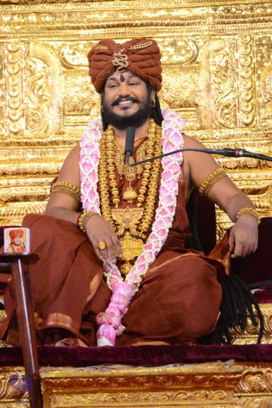 01-Nithya-Satsang_Photo_1042_DSC_9565_CMP_WM