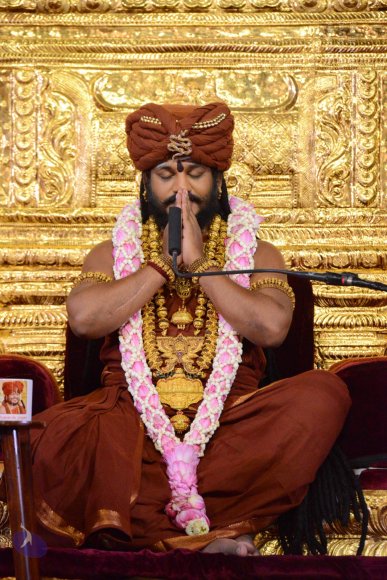 01-Nithya-Satsang_Photo_1043_DSC_9592_CMP_WM