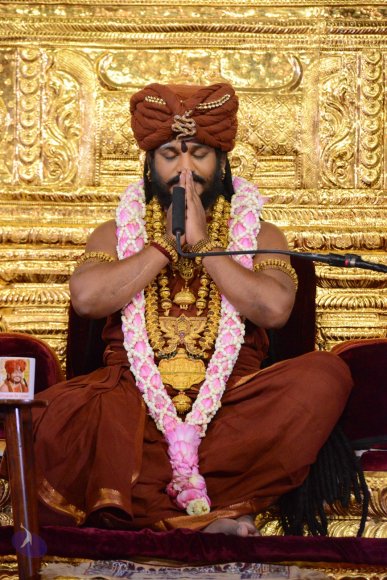 01-Nithya-Satsang_Photo_1045_DSC_9594_CMP_WM