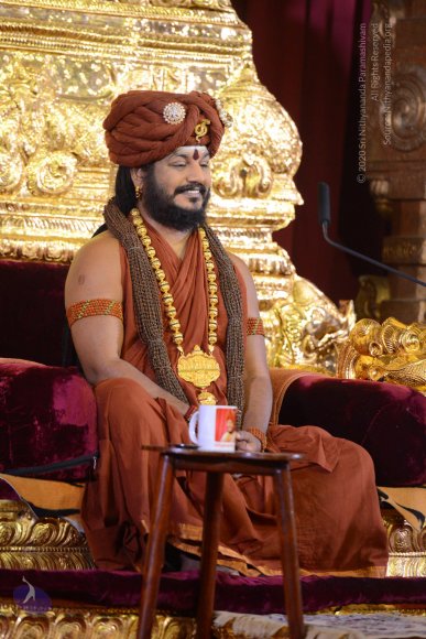 1-NITHYA-SATSANG_Photo_1016_DSC_1687_CMP_WM