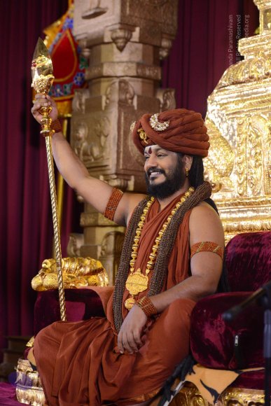 1-NITHYA-SATSANG_Photo_1058_DSC_1748_CMP_WM