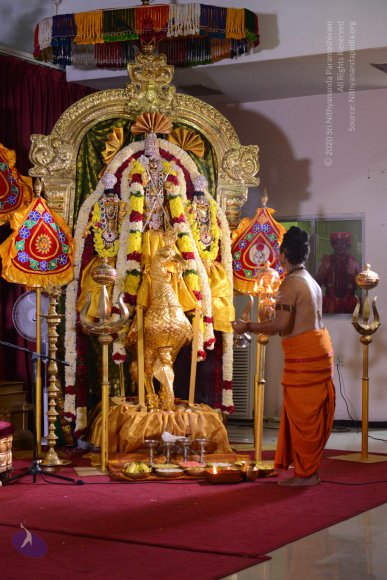 1-NITHYA-SATSANG_Photo_1193_DSC_1964_CMP_WM