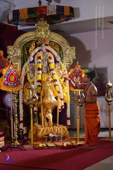 1-NITHYA-SATSANG_Photo_1194_DSC_1965_CMP_WM