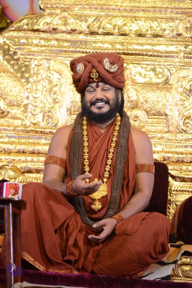 2-NITHYA-SATSANG_Photo_1183_DSC_1920_CMP_WM