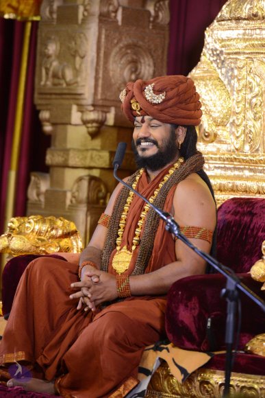 2-NITHYA-SATSANG_Photo_1201_DSC_1981_CMP_WM